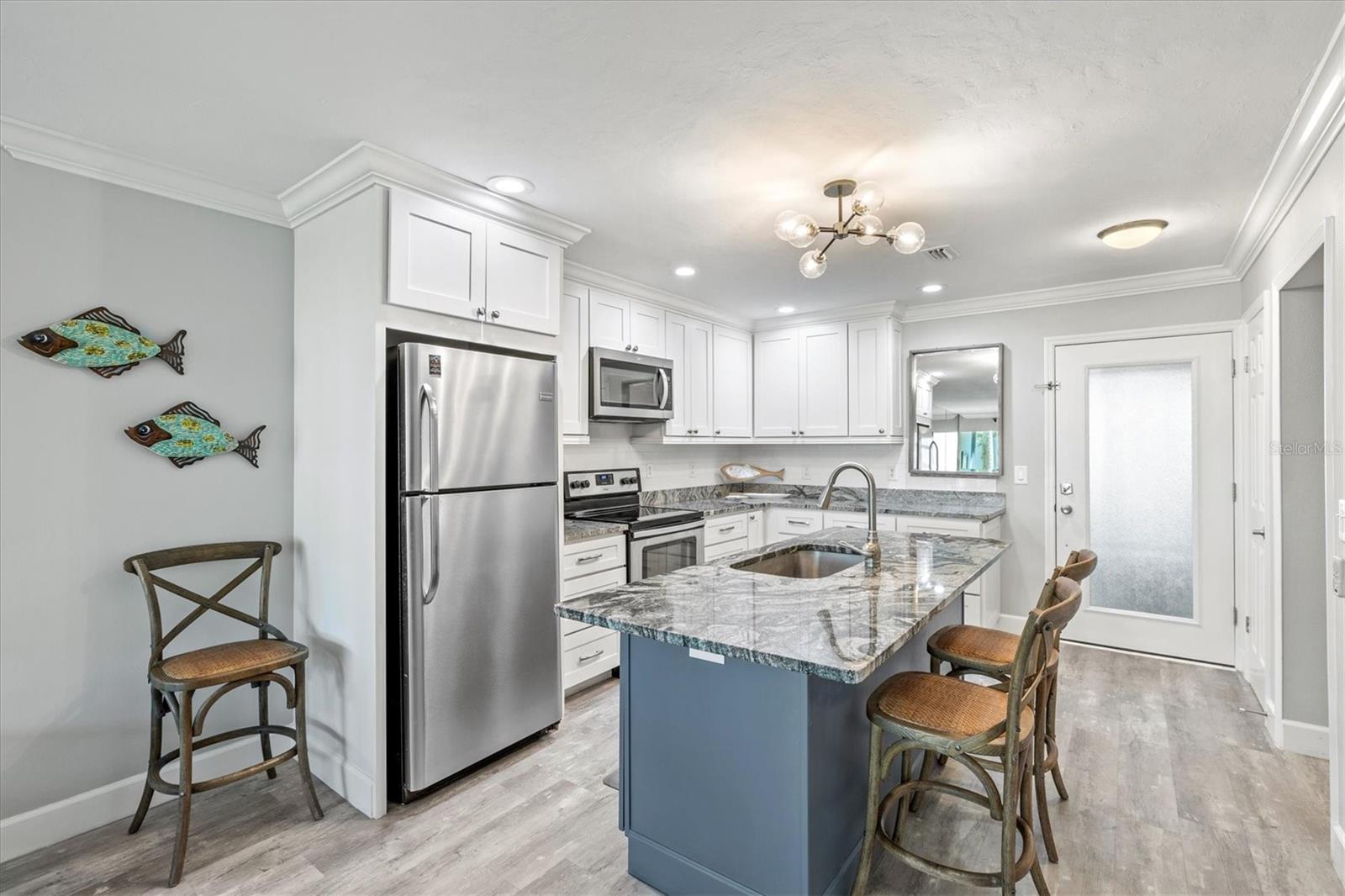 5663 MIDNIGHT PASS ROAD #407