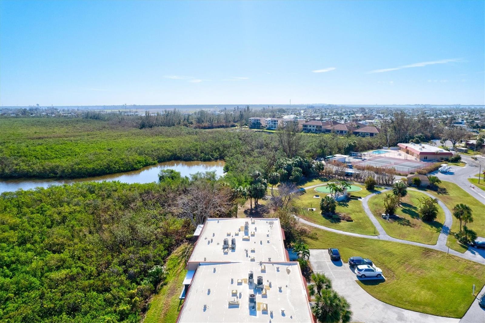 PALMA SOLA HARBOUR SEC 5 - Residential