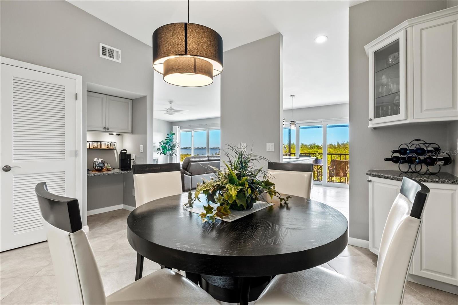 PALMA SOLA HARBOUR SEC 5 - Residential