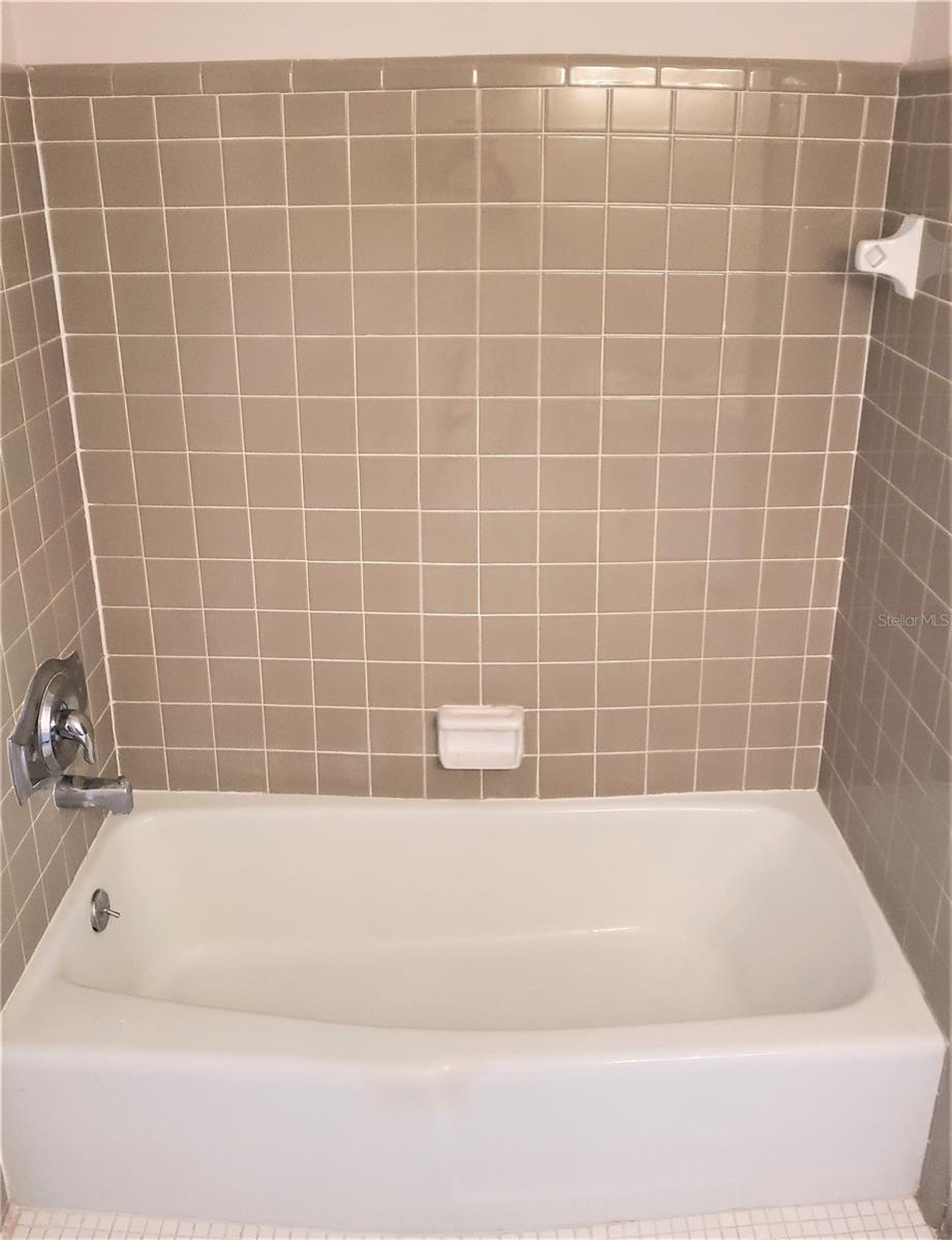 PATRIOT SQUARE APTS - Residential Lease