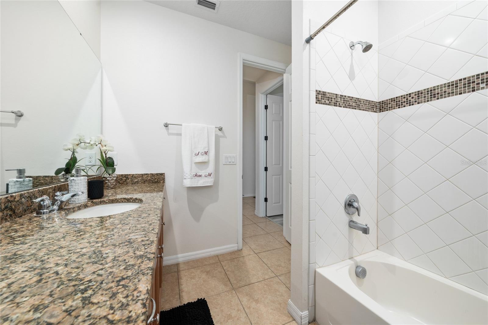 TAPESTRY PH 5 - Residential