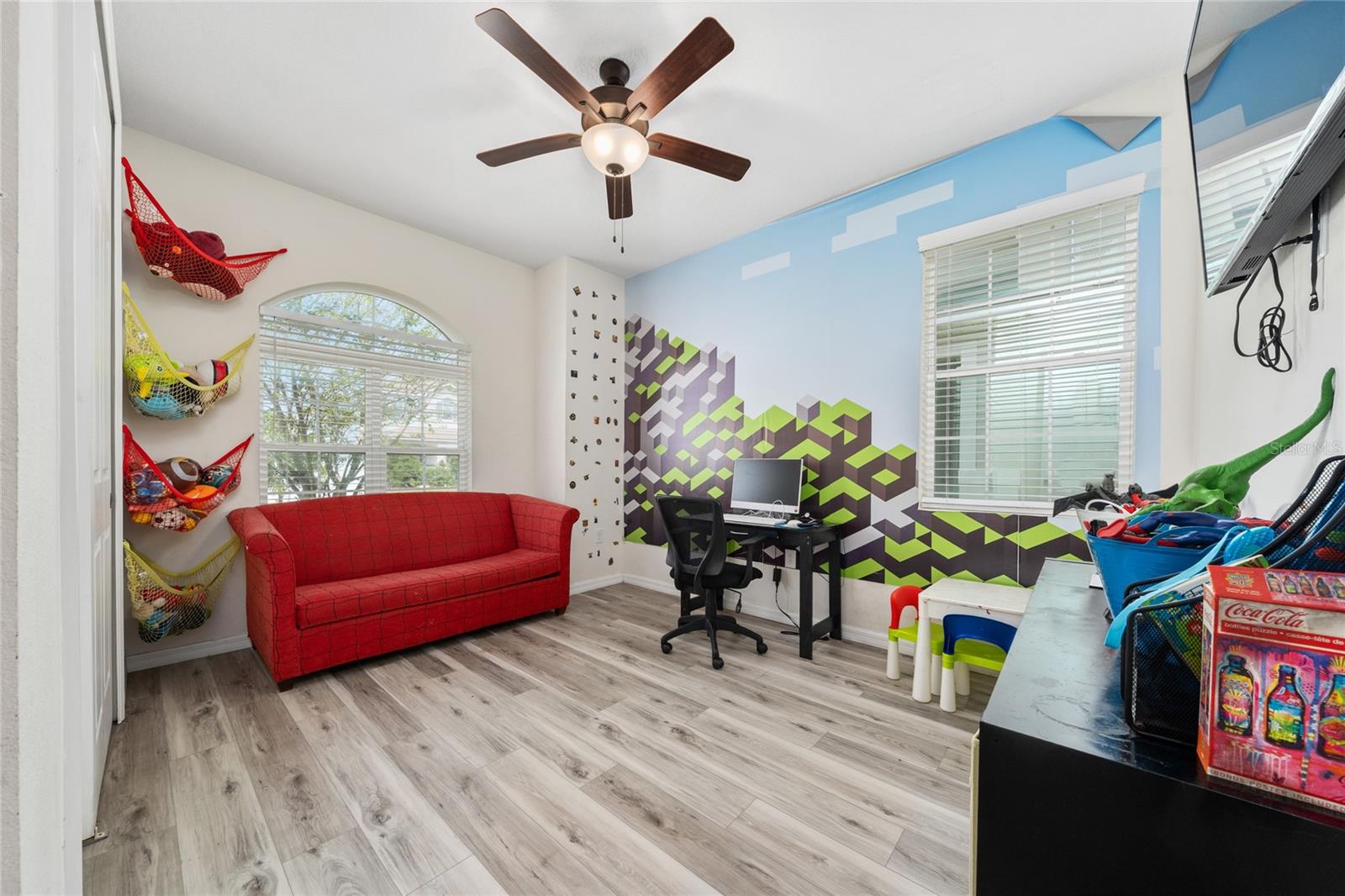 TAPESTRY PH 5 - Residential