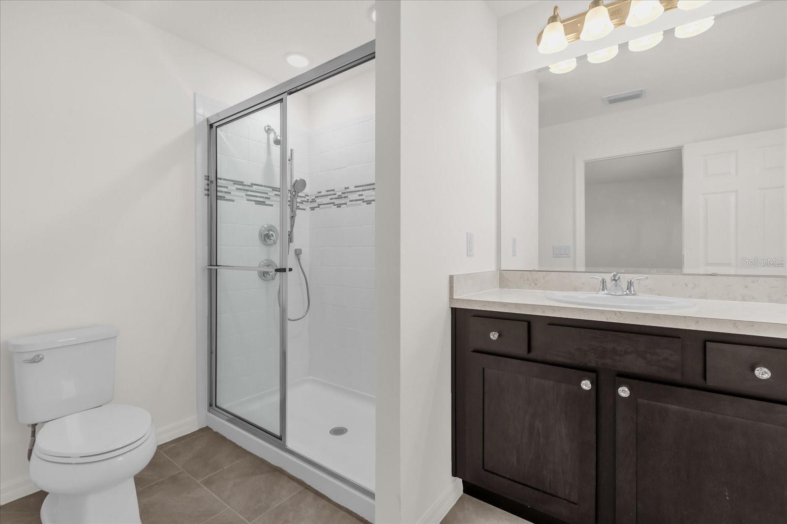 LEGACY LNDGS - Residential Lease