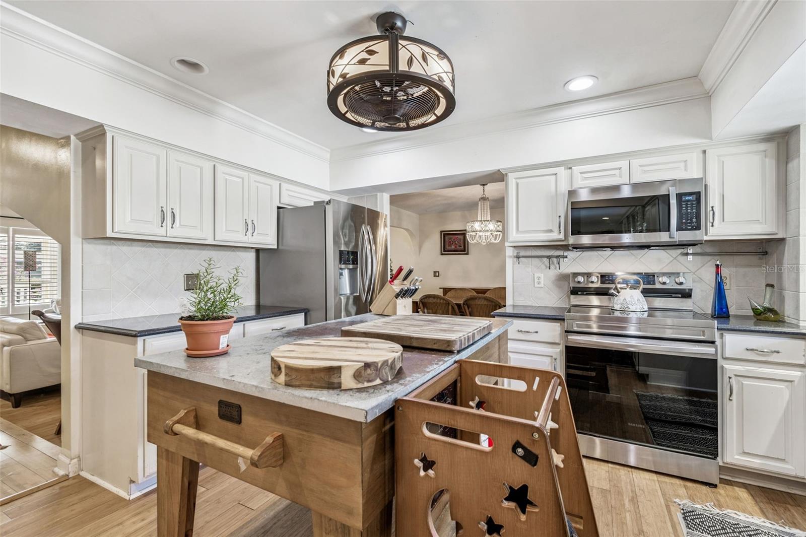 PINELLAS POINT - Residential