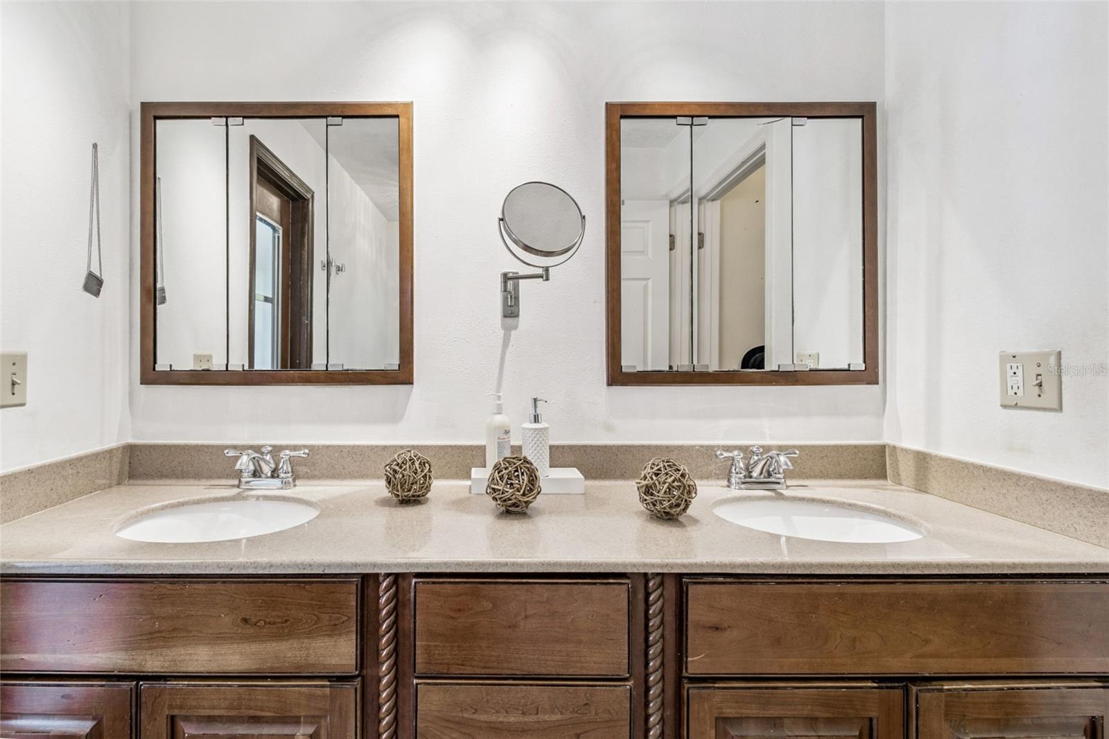 PINELLAS POINT - Residential