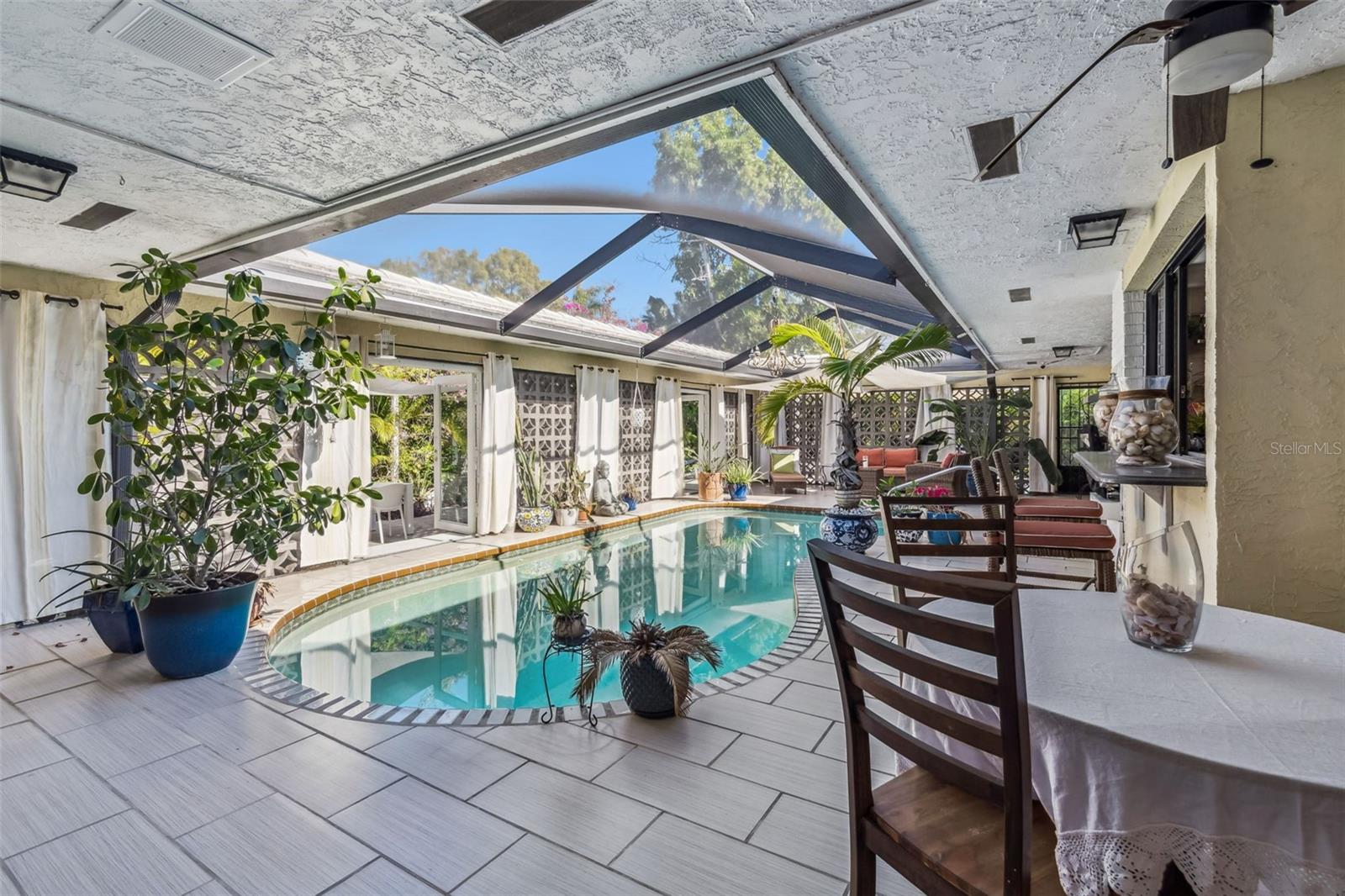 PINELLAS POINT - Residential