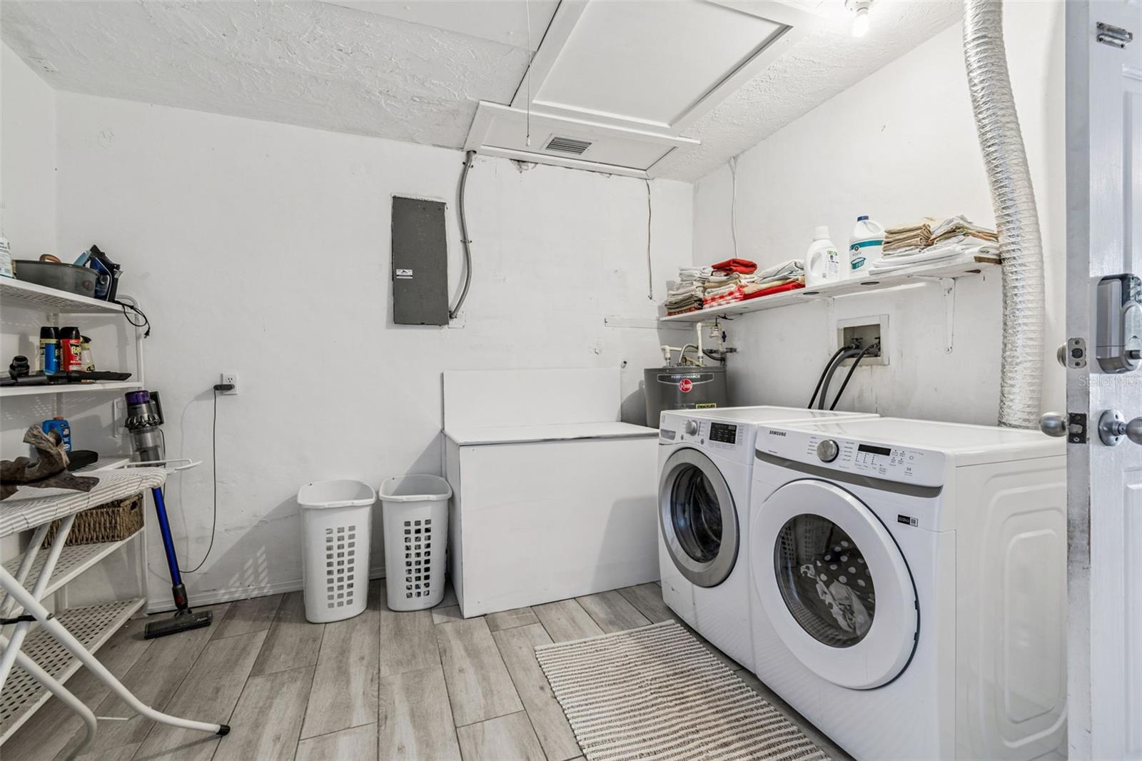 PINELLAS POINT - Residential