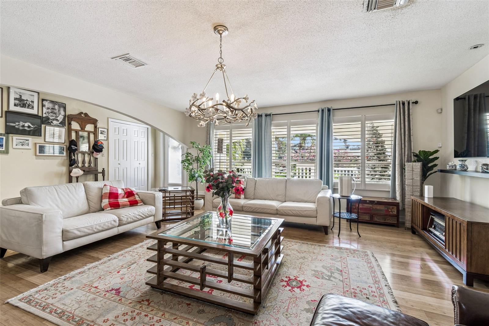 PINELLAS POINT - Residential