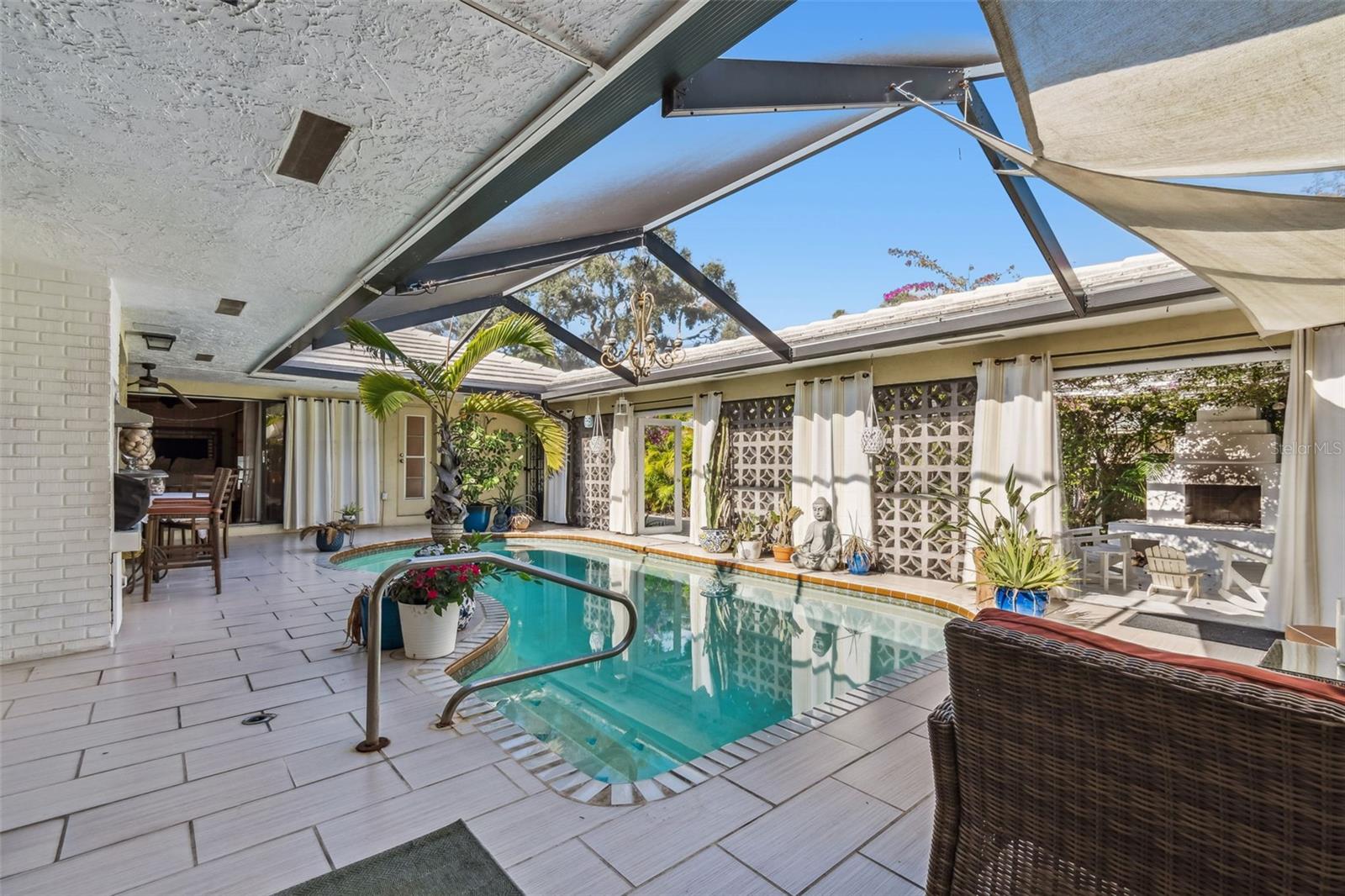 PINELLAS POINT - Residential