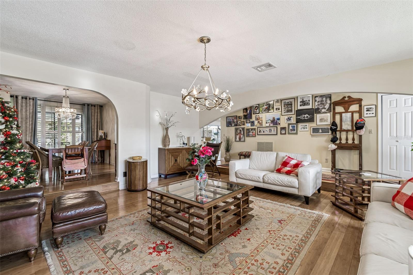 PINELLAS POINT - Residential