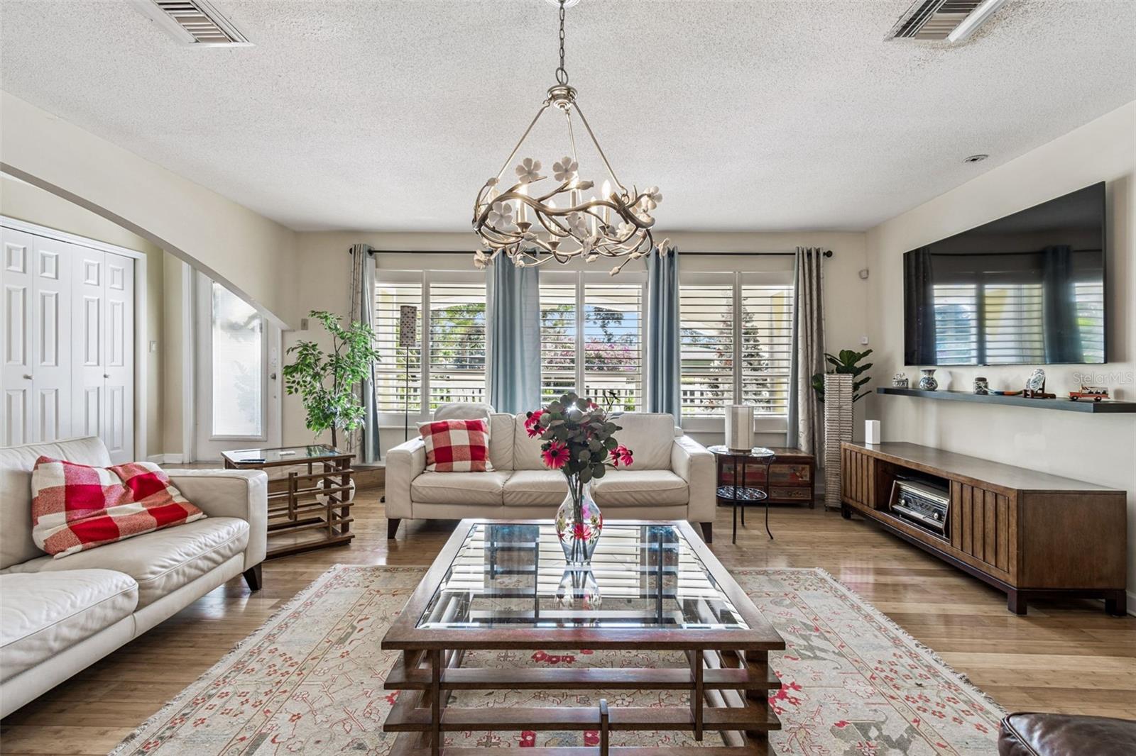 PINELLAS POINT - Residential