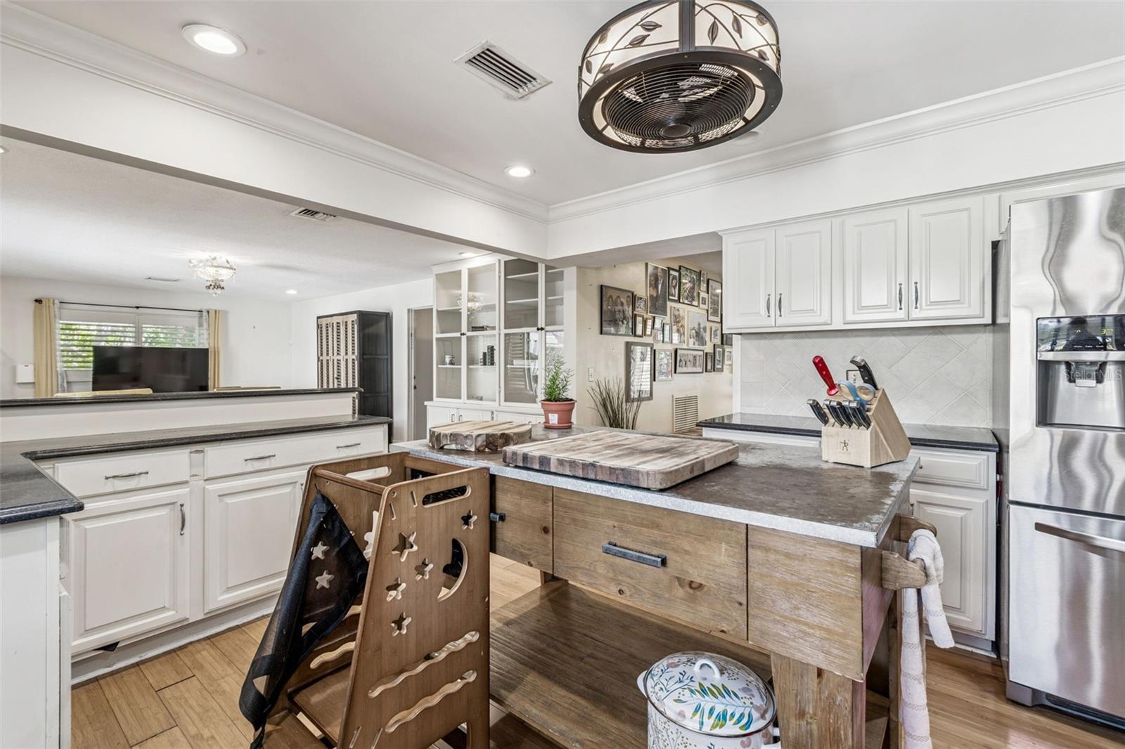 PINELLAS POINT - Residential