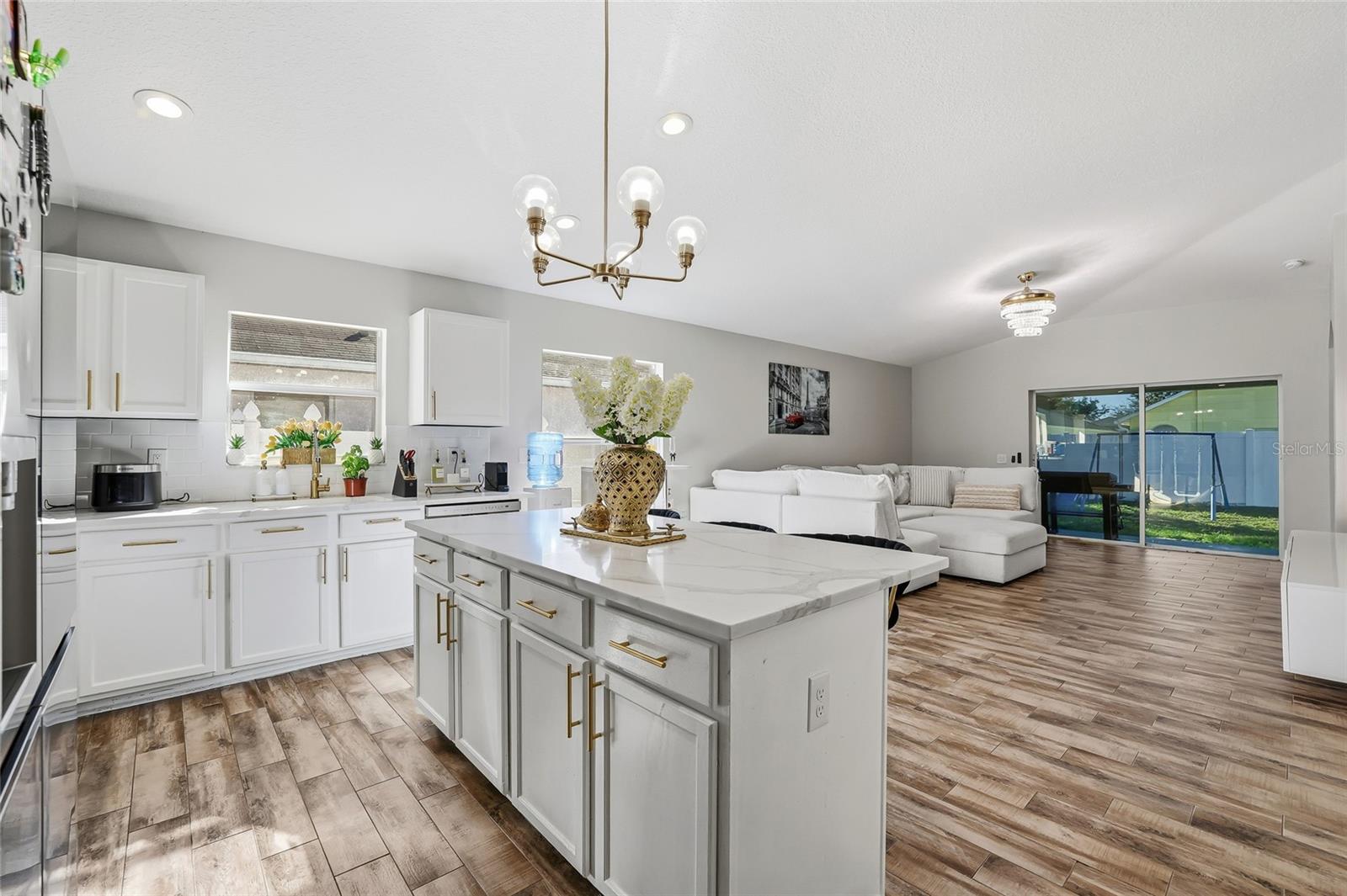 MEADOW POINTE 4 PRCL J - Residential