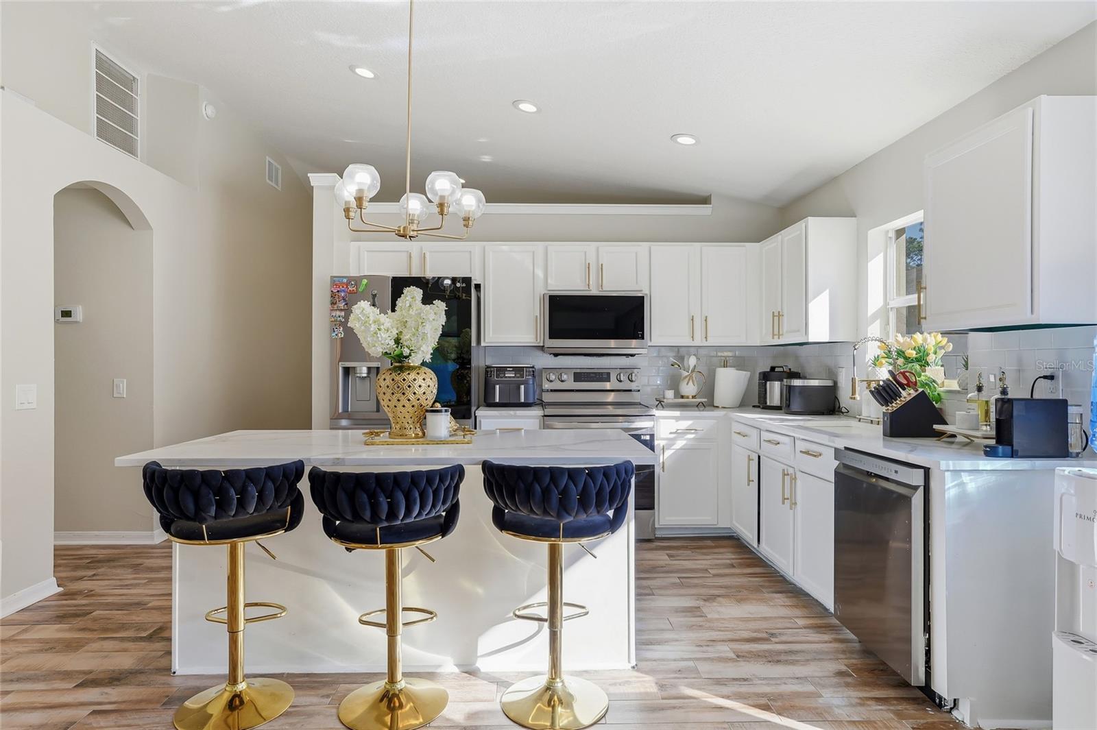 MEADOW POINTE 4 PRCL J - Residential