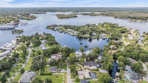 A home in CRYSTAL RIVER