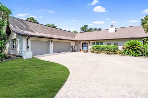 A home in CRYSTAL RIVER