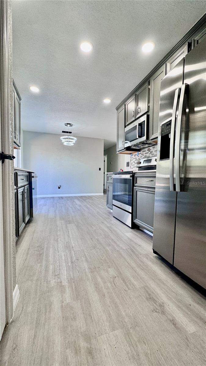 HILL N DALE - Residential