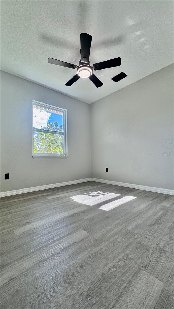 HILL N DALE - Residential