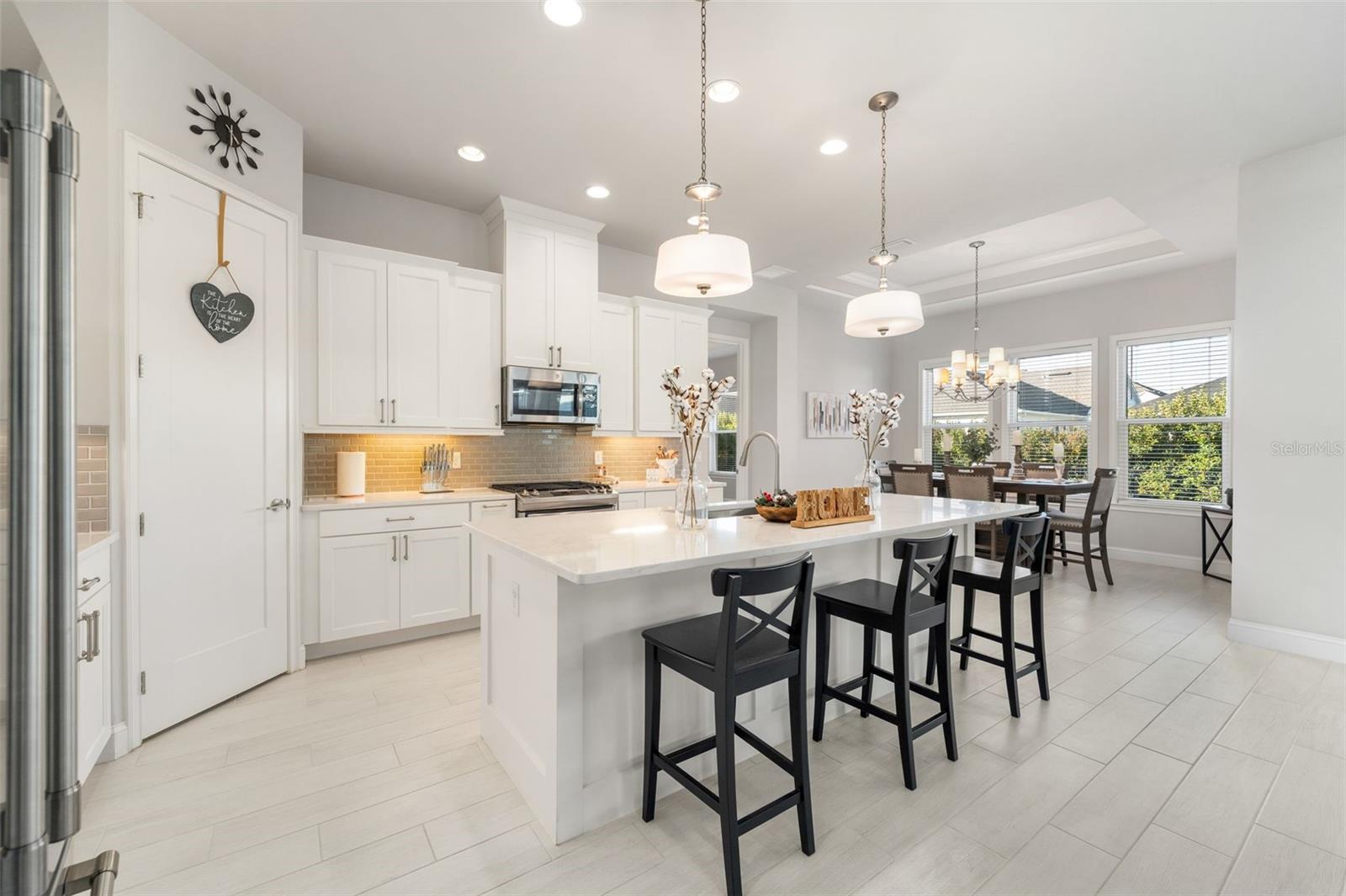 OAKMONT PH 2 PB 32 PG 30 - Residential