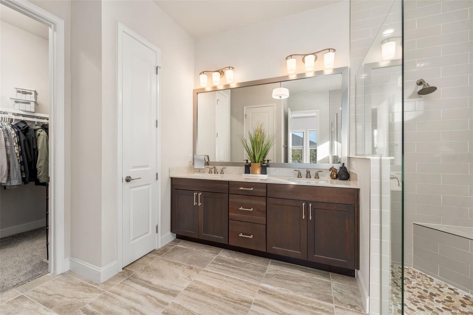 OAKMONT PH 2 PB 32 PG 30 - Residential