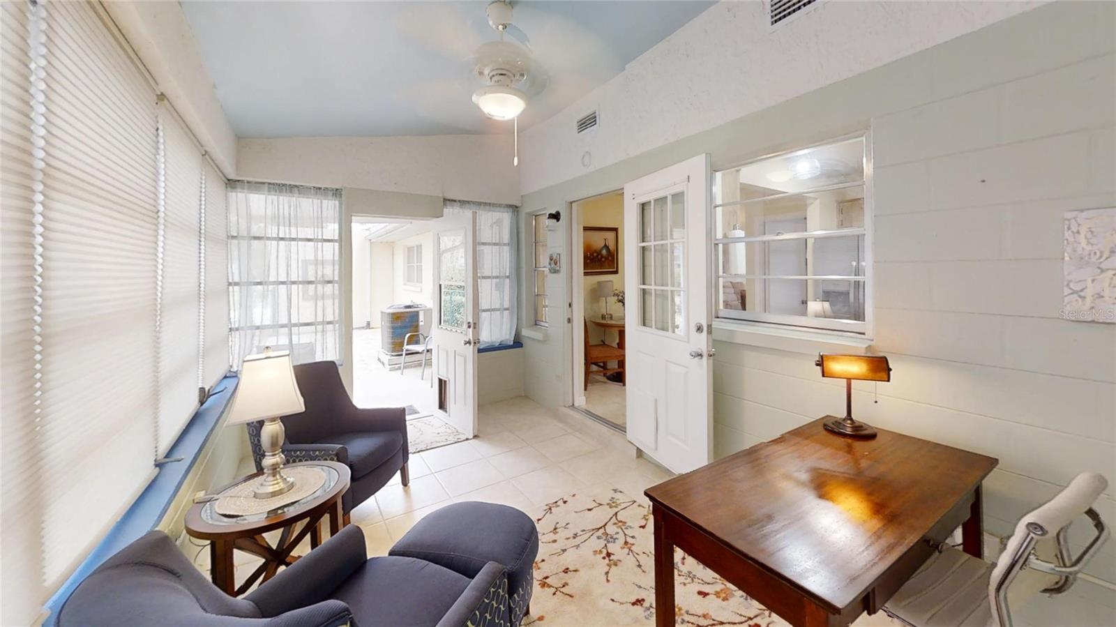 ON TOP OF THE WORLD - Residential Lease