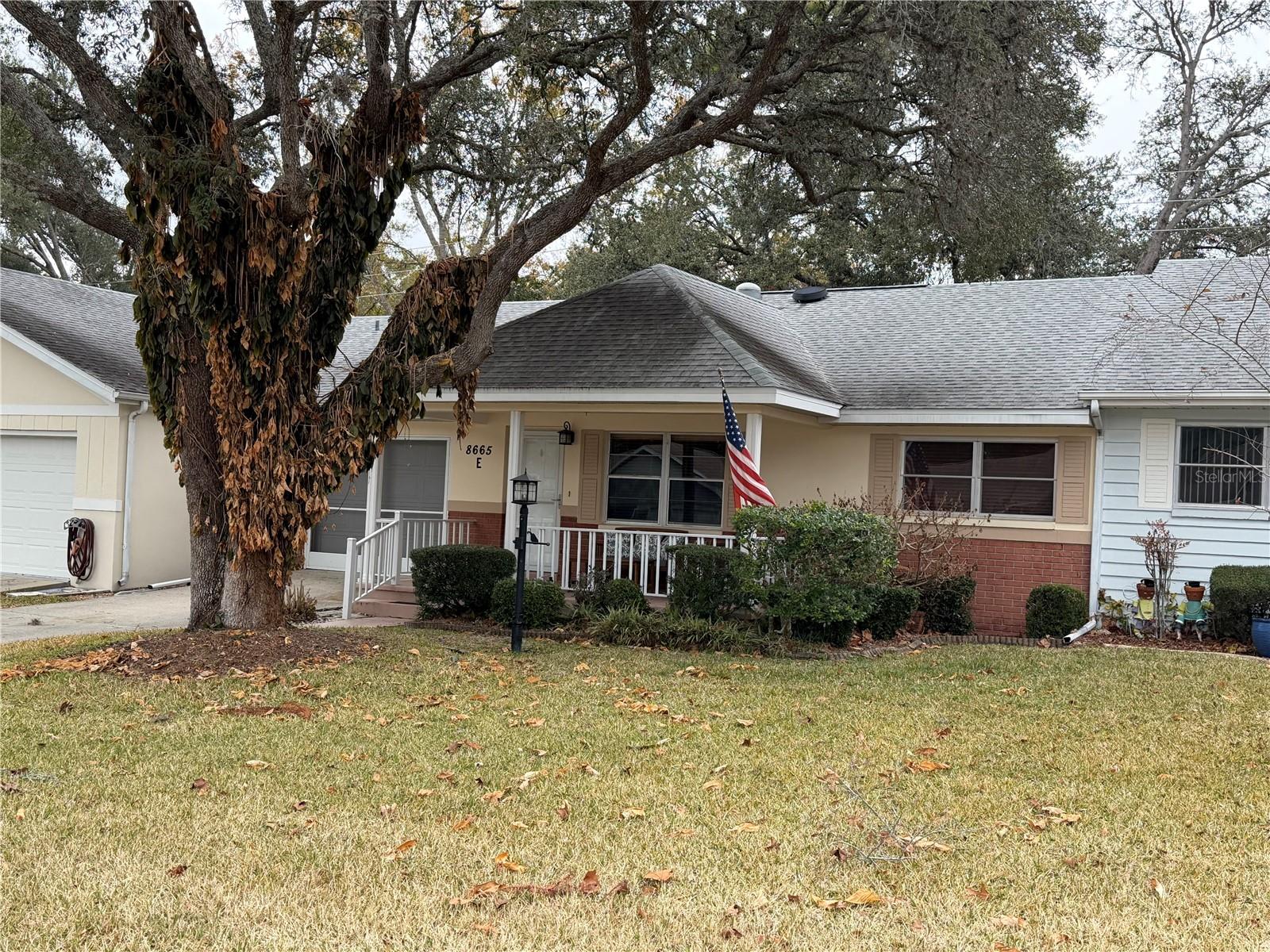 ON TOP OF THE WORLD - Residential Lease