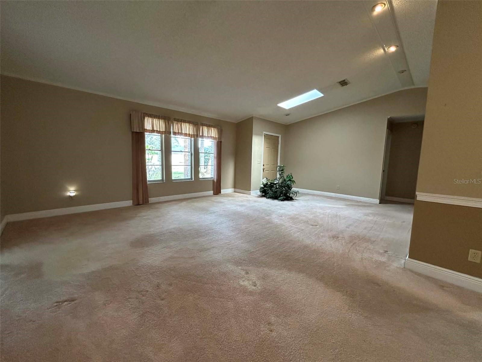 KINGS POINT - Residential