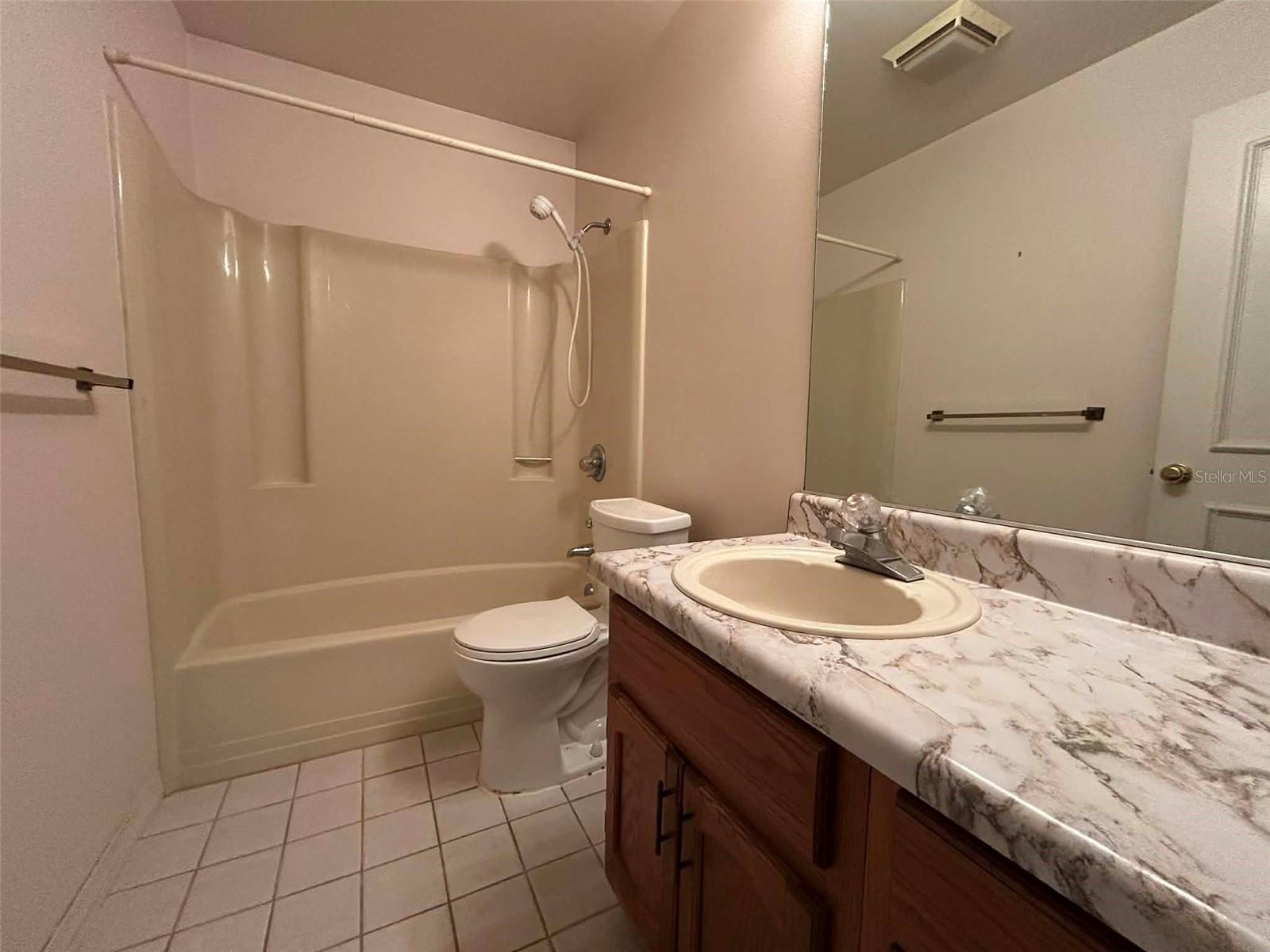 KINGS POINT - Residential