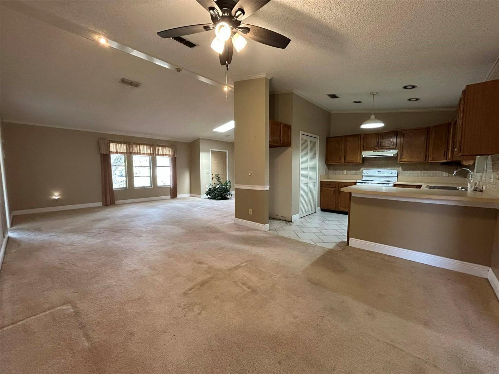 KINGS POINT - Residential