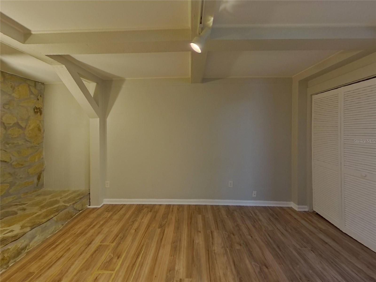 AVON DALE - Residential Lease