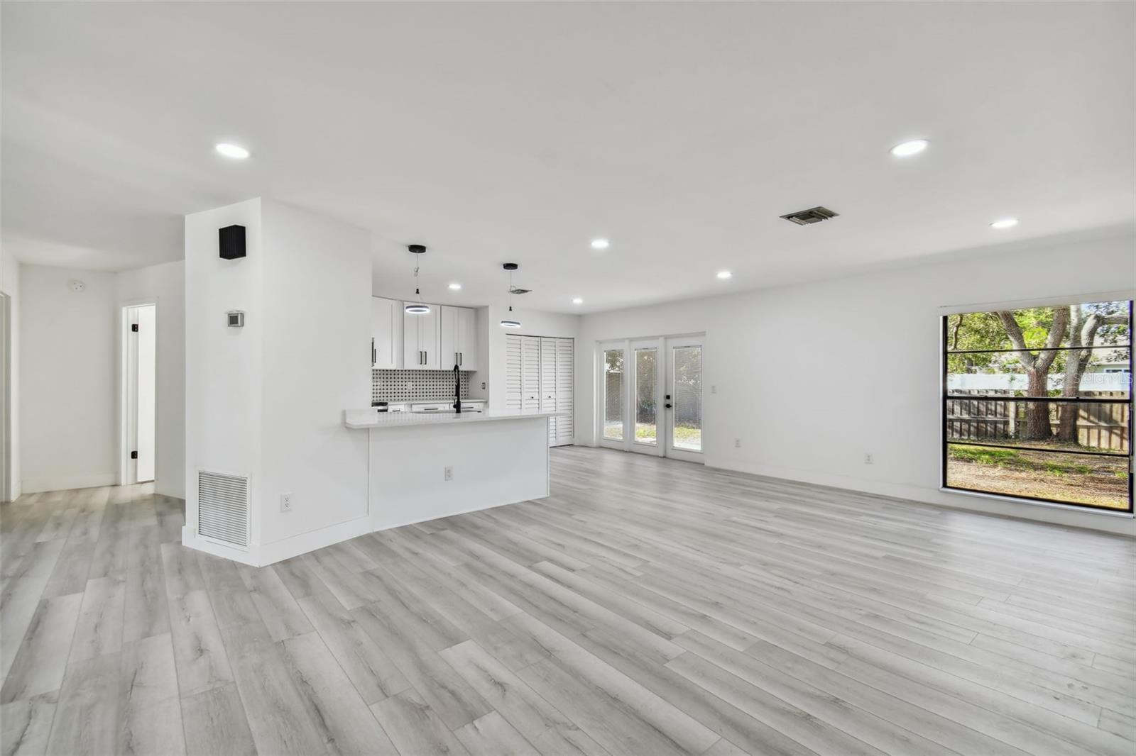 COUNTRY PLACE WEST UNIT III - Residential