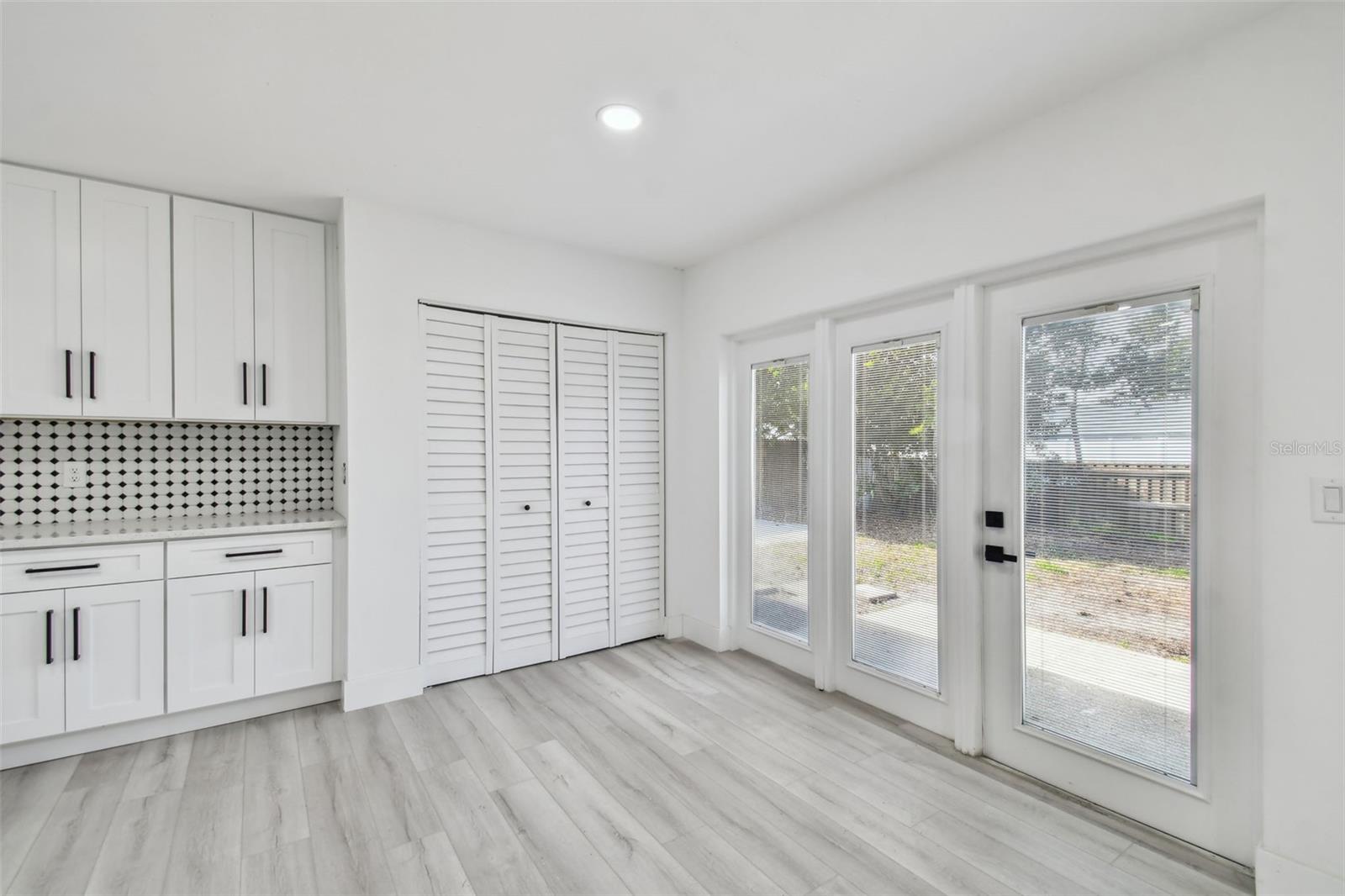 COUNTRY PLACE WEST UNIT III - Residential