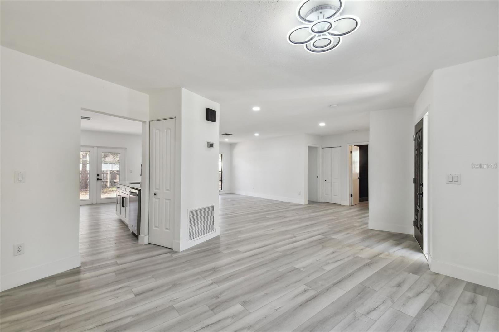 COUNTRY PLACE WEST UNIT III - Residential