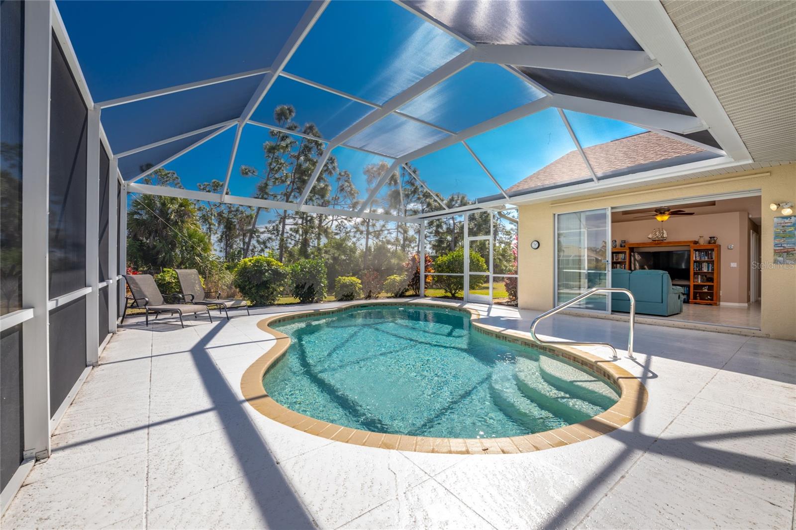 ROTONDA WEST BROADMOOR - Residential