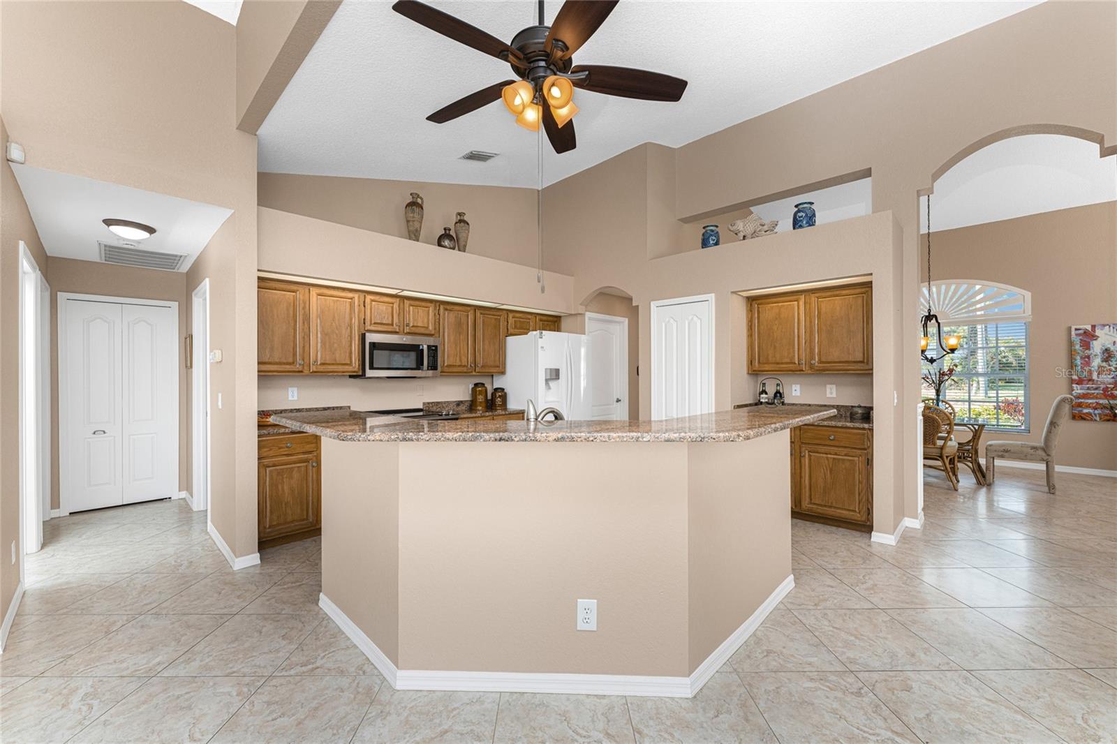 ROTONDA WEST BROADMOOR - Residential