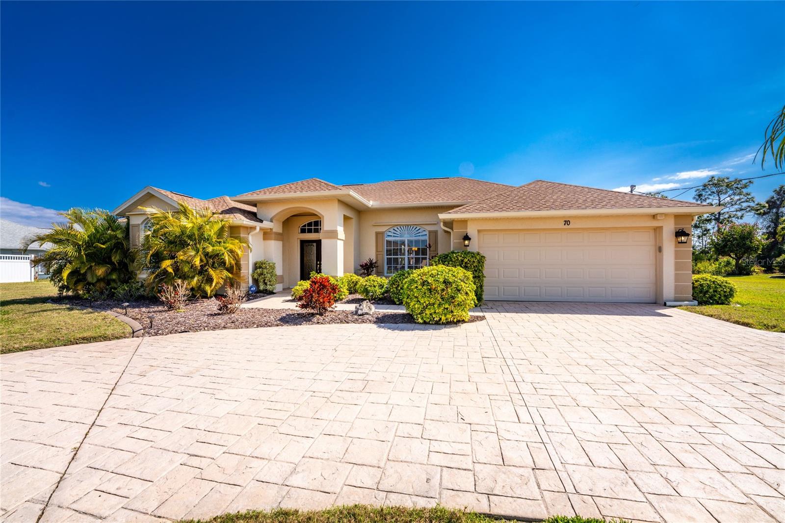 ROTONDA WEST BROADMOOR - Residential