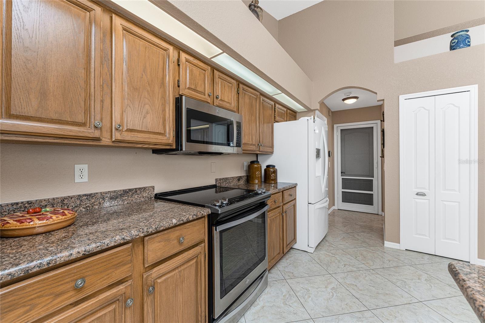 ROTONDA WEST BROADMOOR - Residential