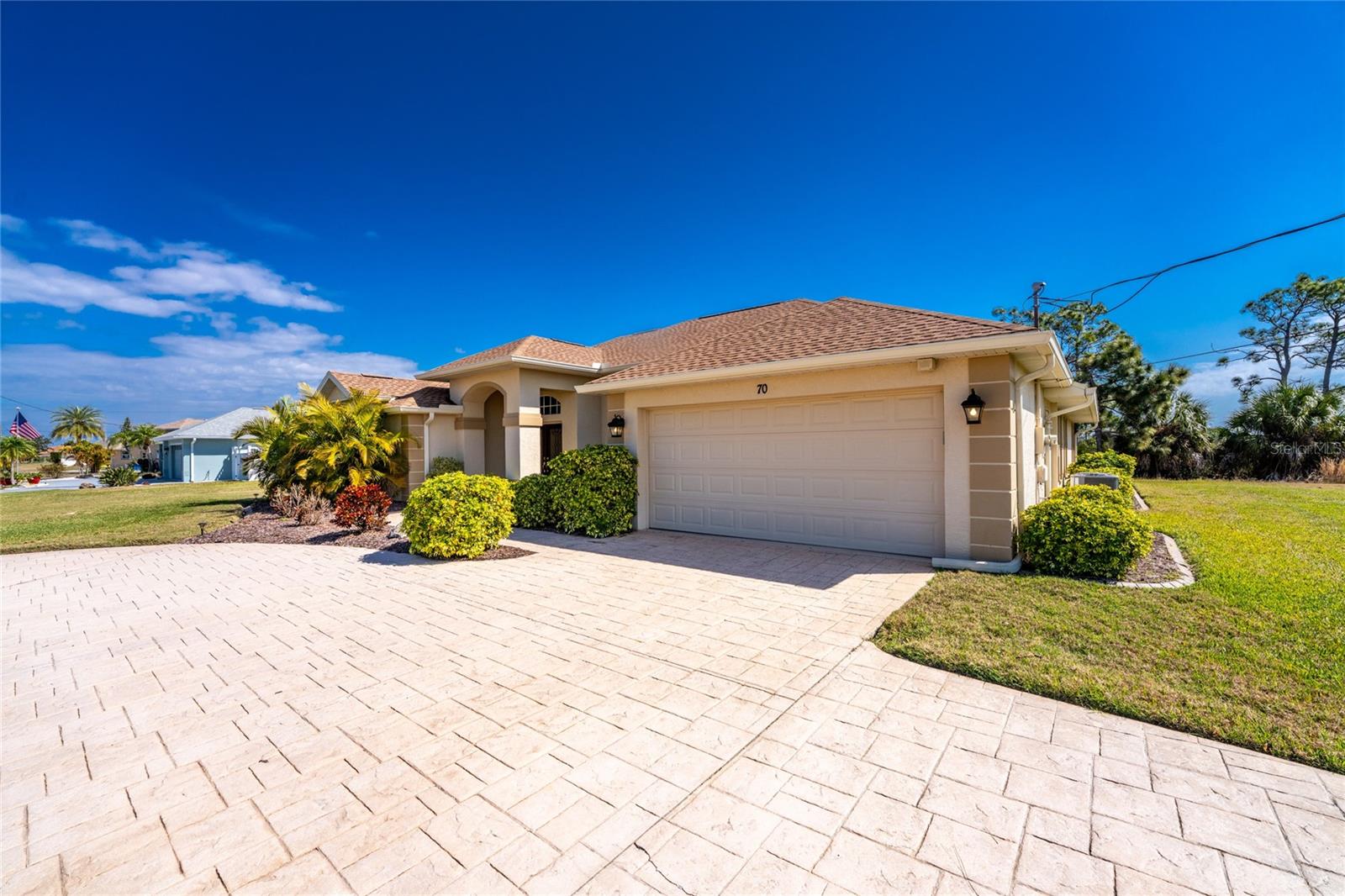 ROTONDA WEST BROADMOOR - Residential