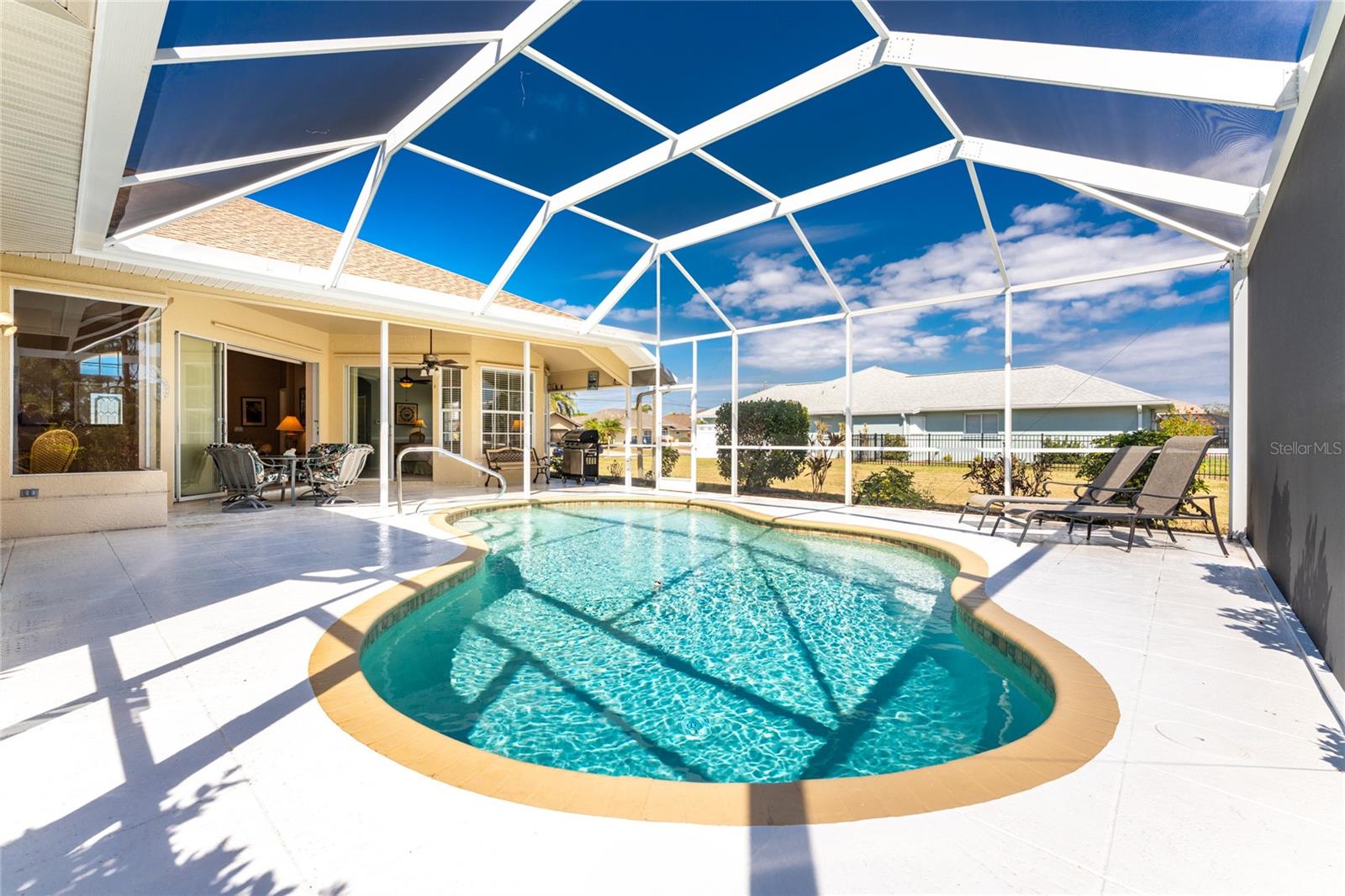 ROTONDA WEST BROADMOOR - Residential