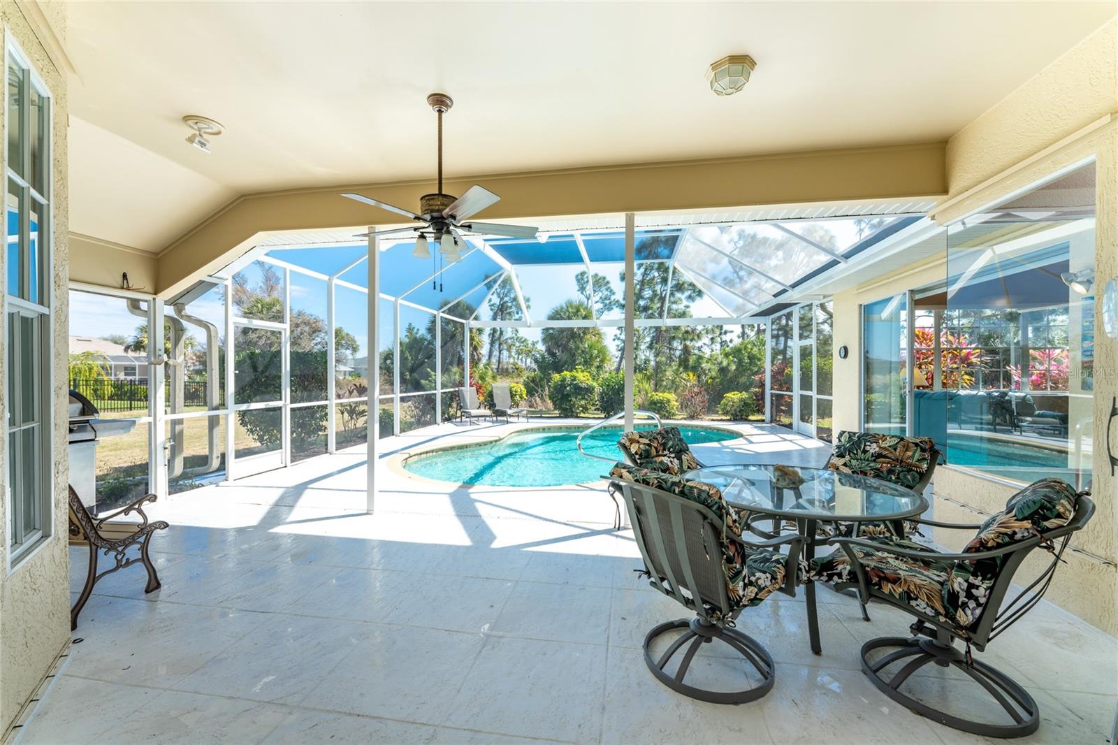 ROTONDA WEST BROADMOOR - Residential