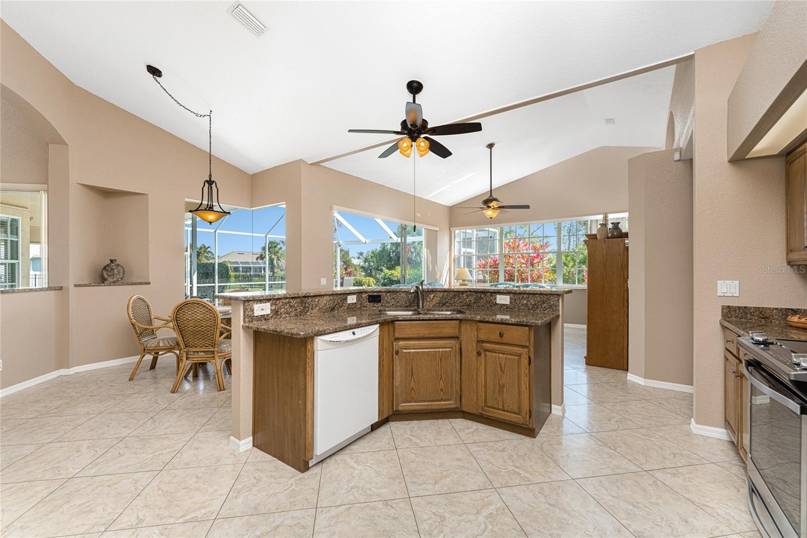 ROTONDA WEST BROADMOOR - Residential