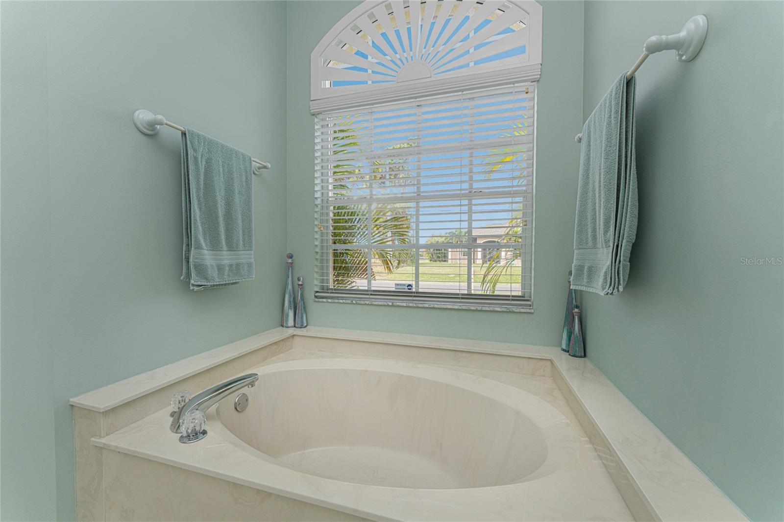 ROTONDA WEST BROADMOOR - Residential