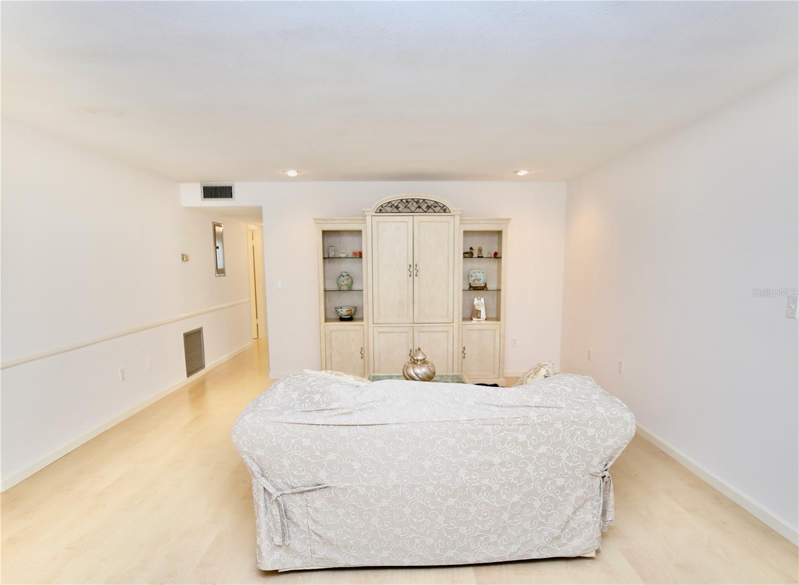 1713 BELLEAIR FOREST DRIVE C