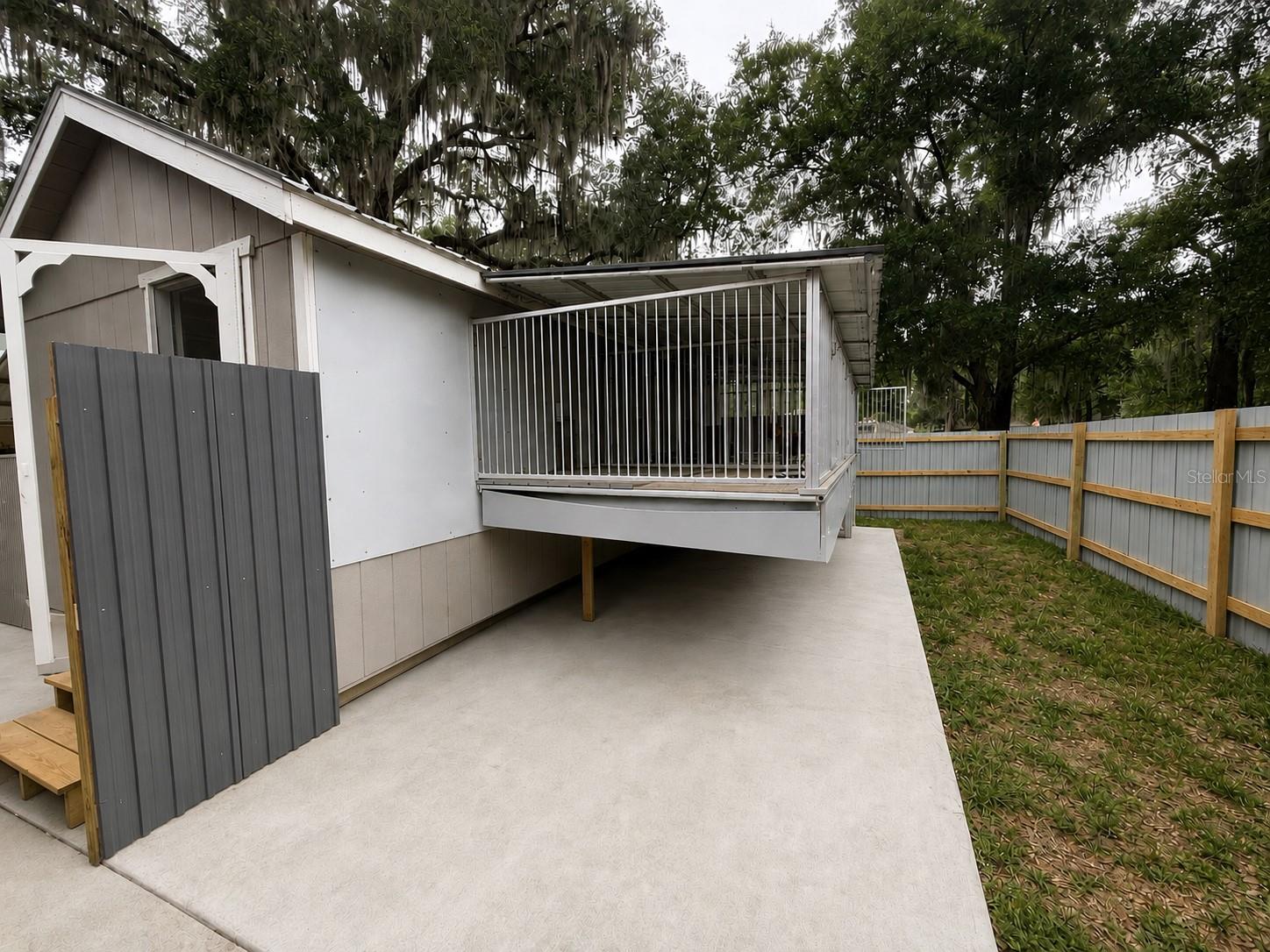 ACREAGE & UNREC - Residential