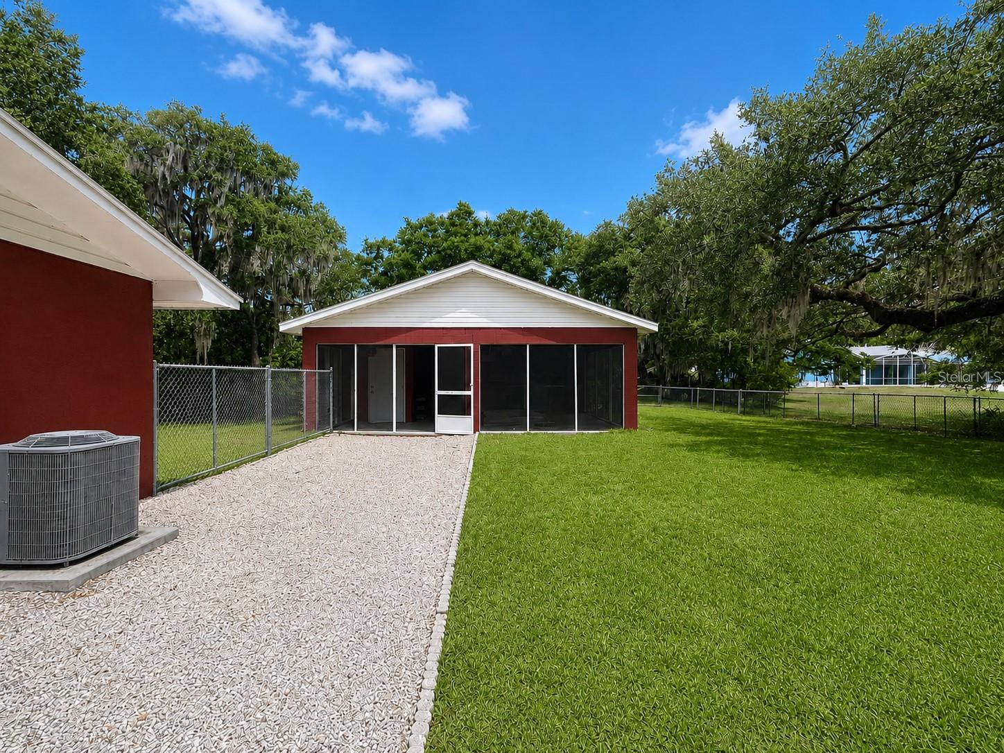 ACREAGE & UNREC - Residential