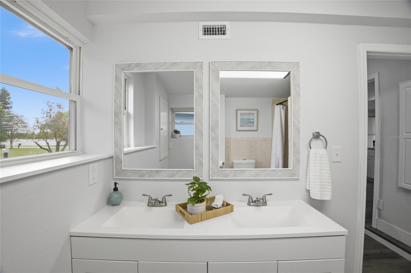 DOTSONS GROVE ESTATES 1ST ADD - Residential