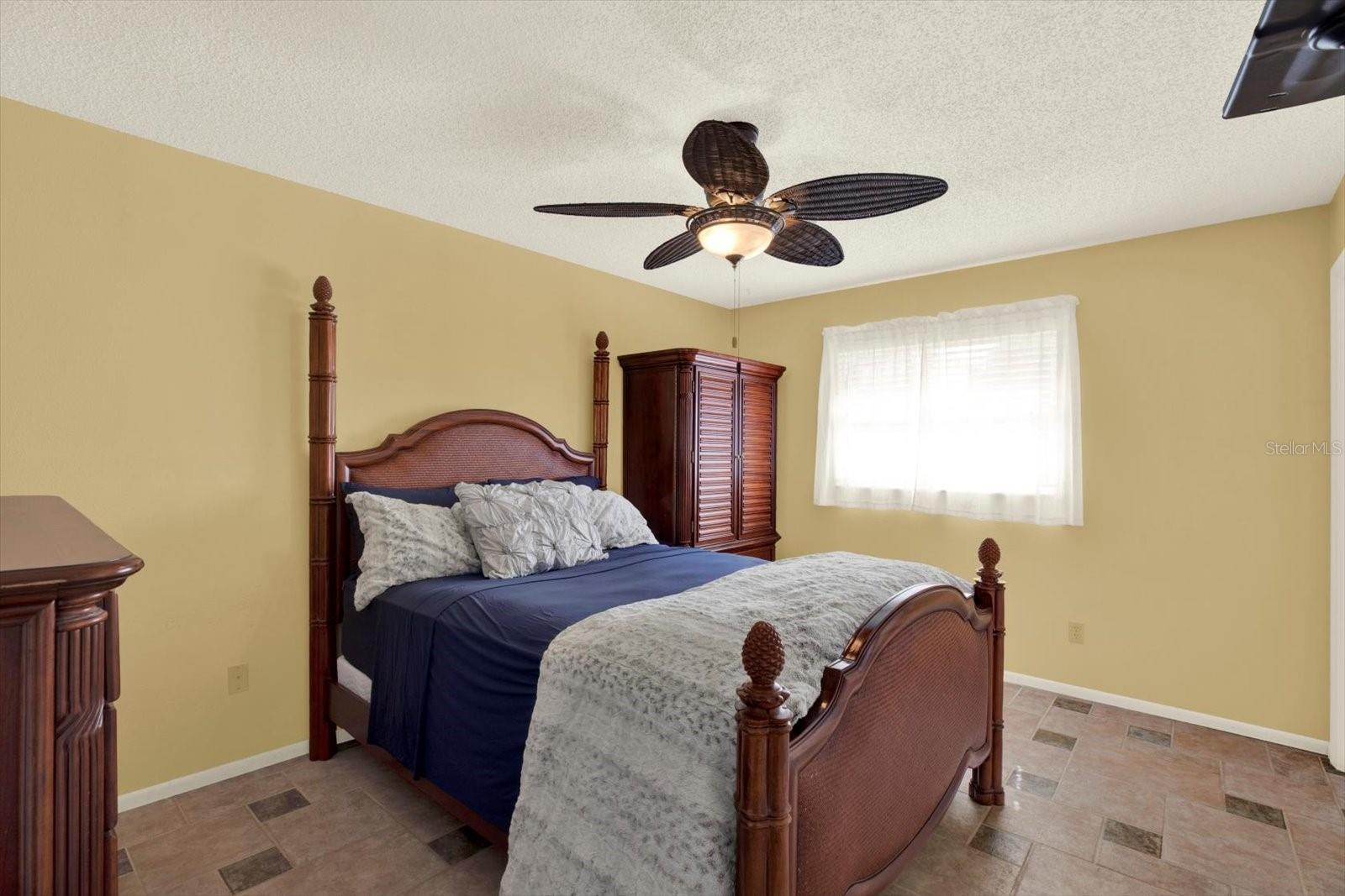 GULFVIEW WOODS - Residential