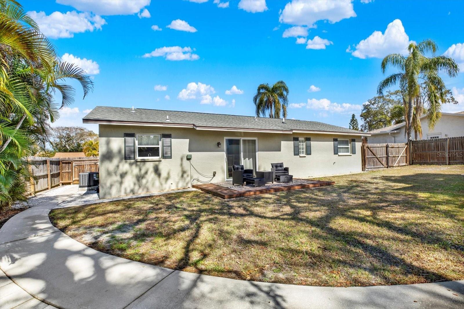 GULFVIEW WOODS - Residential