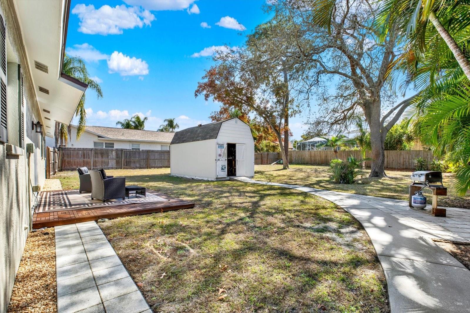 GULFVIEW WOODS - Residential