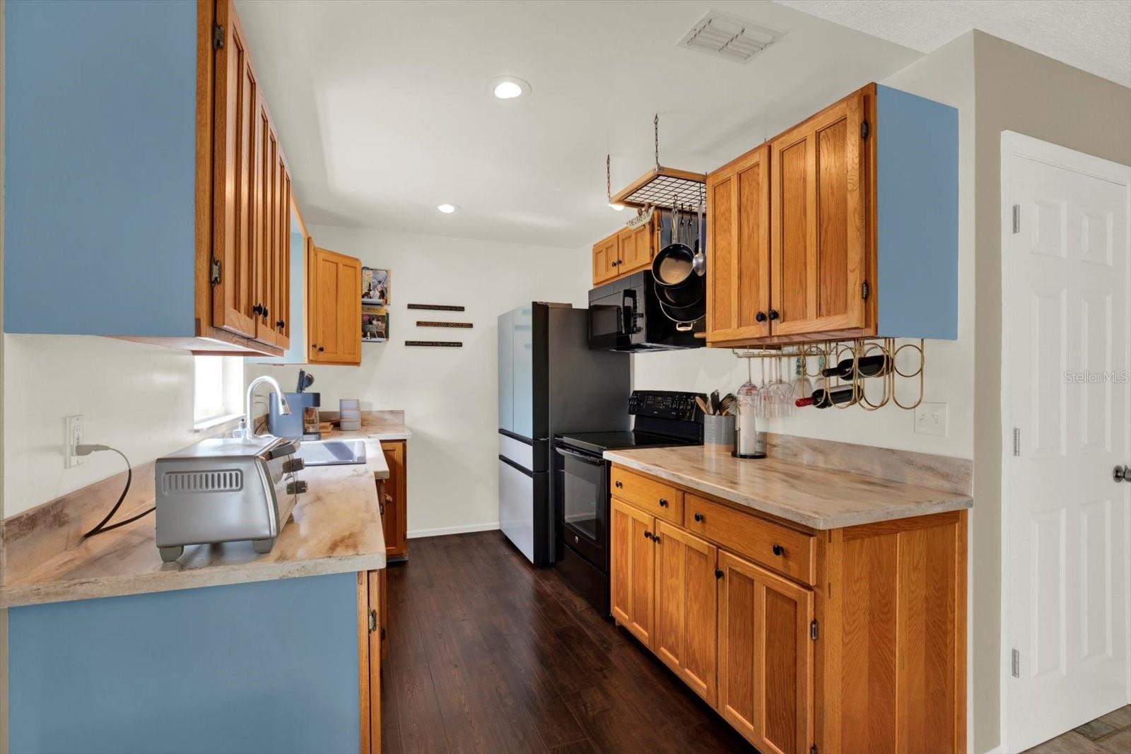 GULFVIEW WOODS - Residential